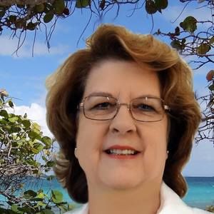 Meet your Posher, Michelle adams